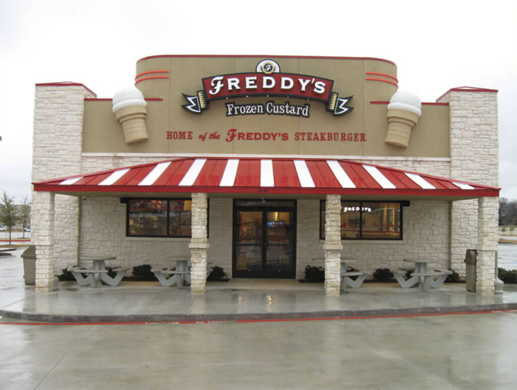 TBIRD-FREDDYS-IMG03
